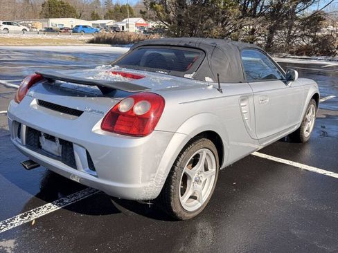 Used 2003 Toyota MR2 RWD image 7