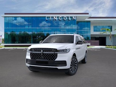 New 2025 Lincoln Navigator L Black Label image 2