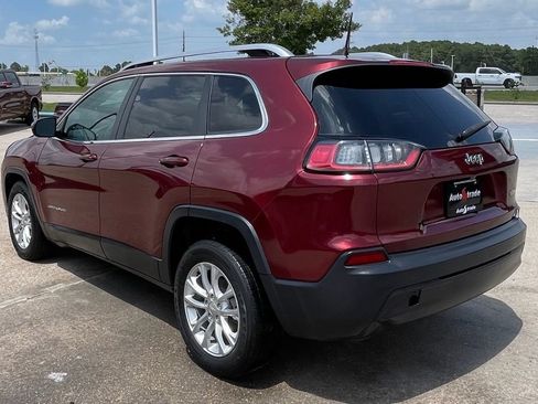 Used 2019 Jeep Cherokee Latitude w/ Popular Appearance Group FWD image 4