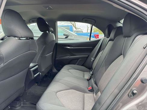 Used 2022 Toyota Camry LE w/ Carpet Mat Package (TMS) image 11