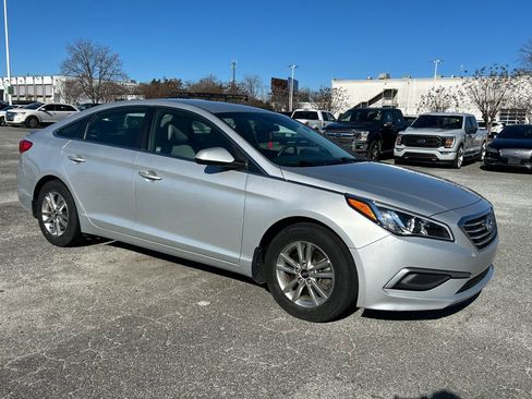 Used 2017 Hyundai Sonata SE image 8
