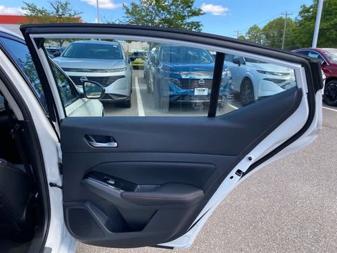 New 2025 Nissan Altima 2.5 SR image 23