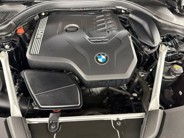 Used 2021 BMW 530i xDrive w/ Convenience Package AWD/4WD image 43