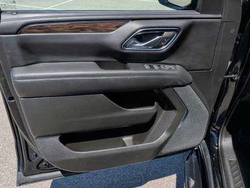 Used 2023 Chevrolet Tahoe 2WD w/ 1FL Safety Package image 10