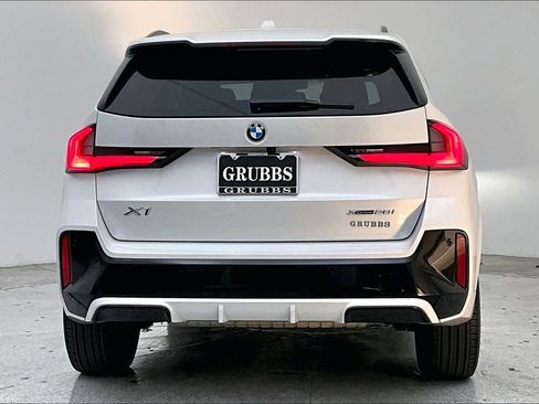 Used 2025 BMW X1 xDrive28i image 6