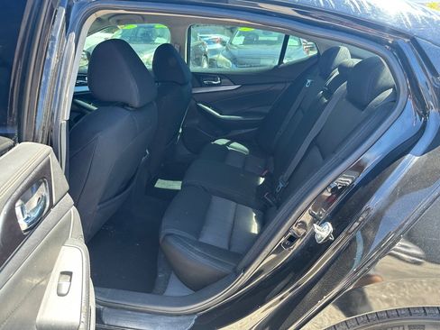 Used 2017 Nissan Maxima 3.5 S image 15