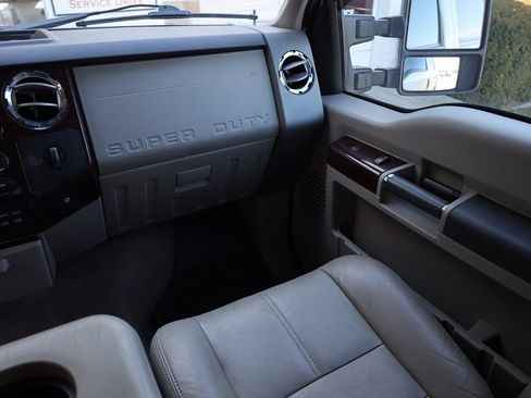 Used 2008 Ford F350 Lariat image 20