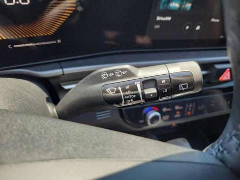 New 2026 Kia Sportage EX FWD image 28