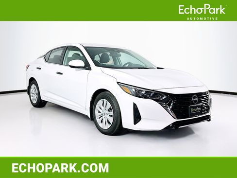 Used 2025 Nissan Sentra S image 1