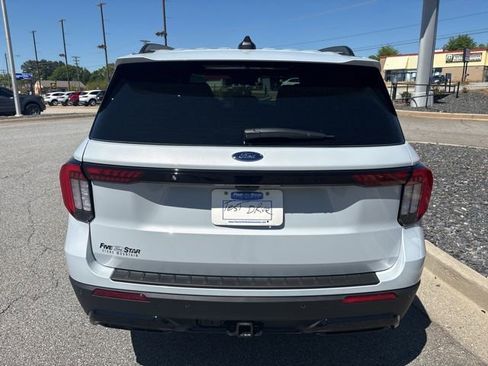 New 2026 Ford Explorer ST-Line image 7