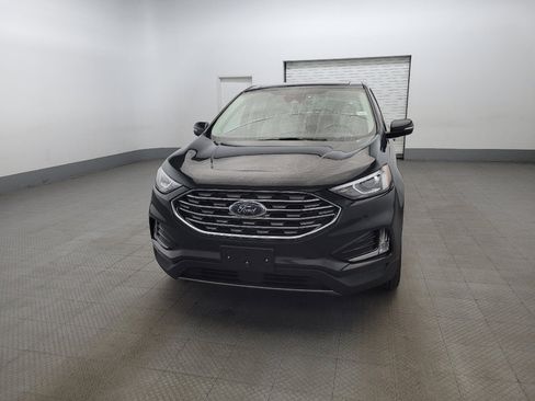 Used 2022 Ford Edge Titanium image 15