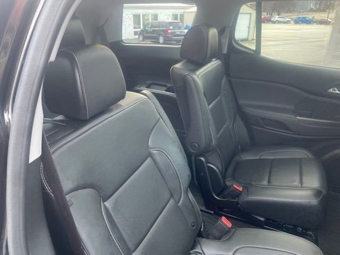 Used 2023 GMC Acadia SLT w/ Trailering Package image 40