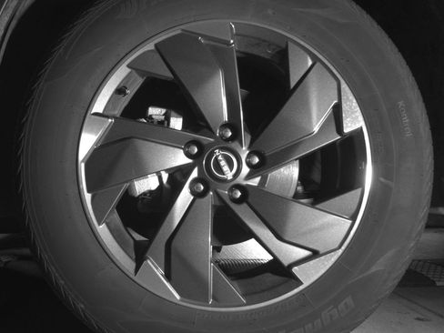 Used 2025 Nissan Rogue SV AWD/4WD image 12
