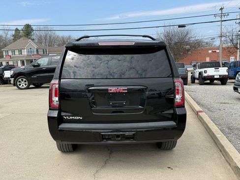 Used 2017 GMC Yukon SLT image 7