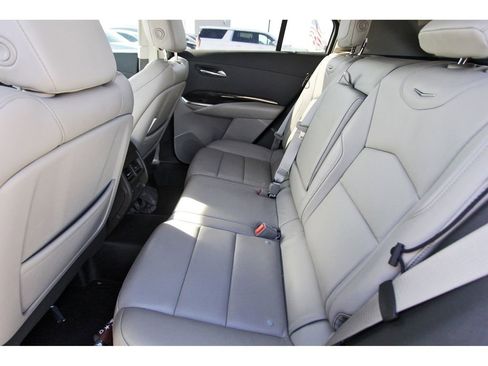 Used 2020 Cadillac XT4 Premium Luxury image 7