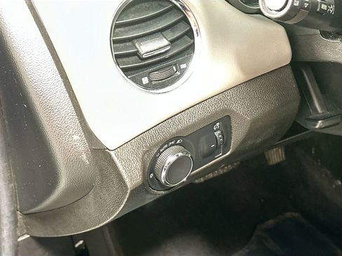 Used 2012 Chevrolet Cruze LS image 11