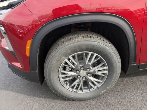 New 2026 Chevrolet Traverse LT FWD image 16