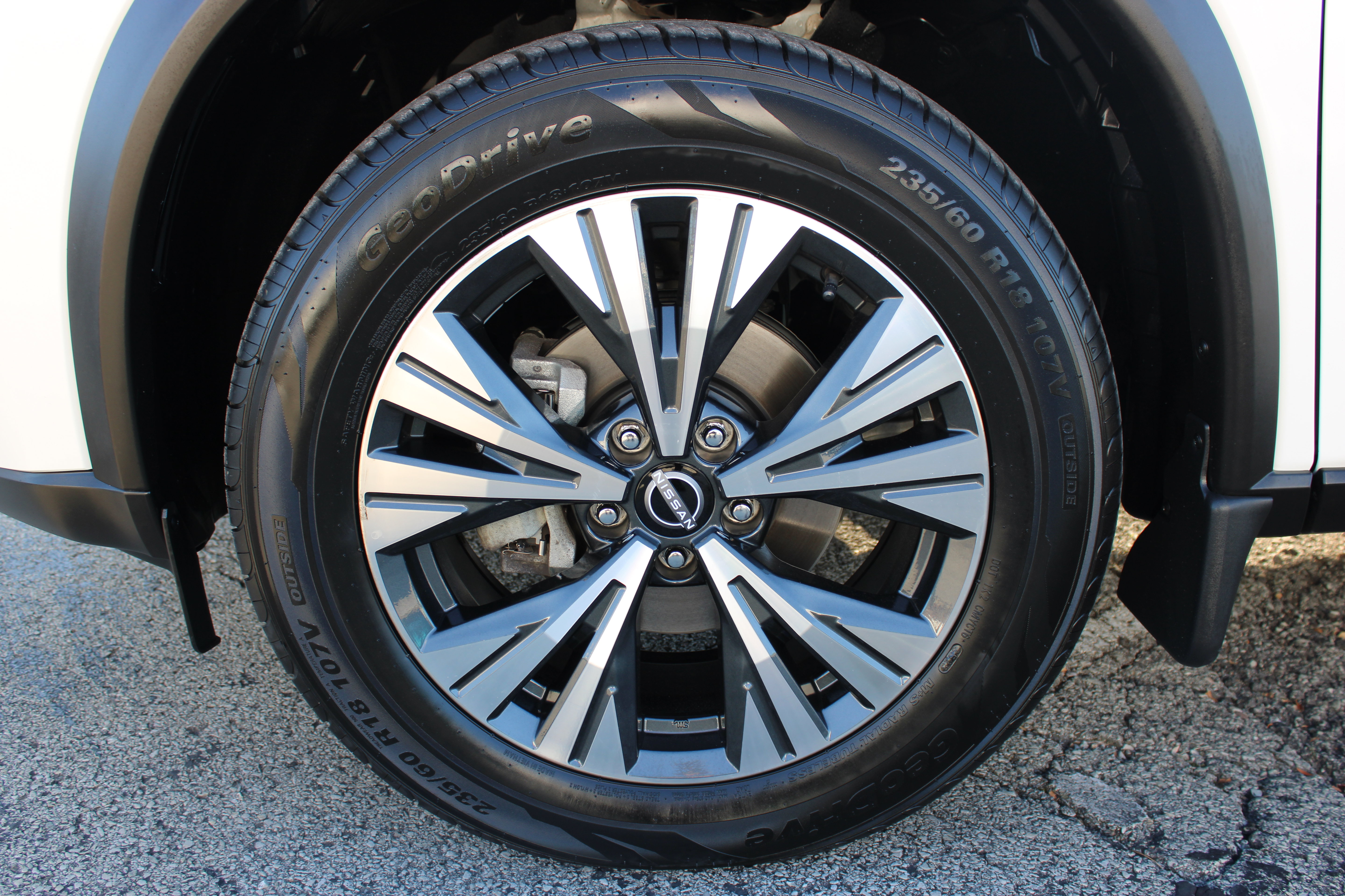 Used 2023 Nissan Rogue SV AWD/4WD image 28