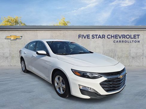 Used 2024 Chevrolet Malibu LT FWD image 1