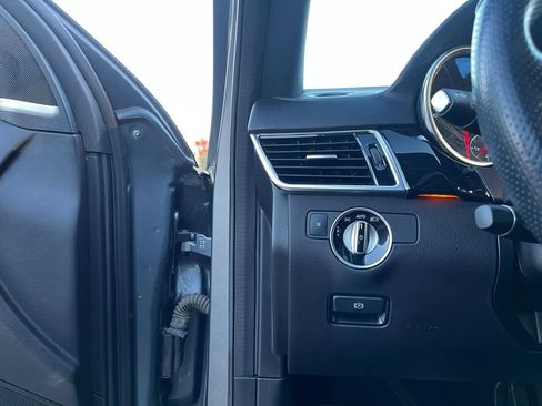 Used 2019 Mercedes-Benz GLE 43 AMG 4MATIC image 15