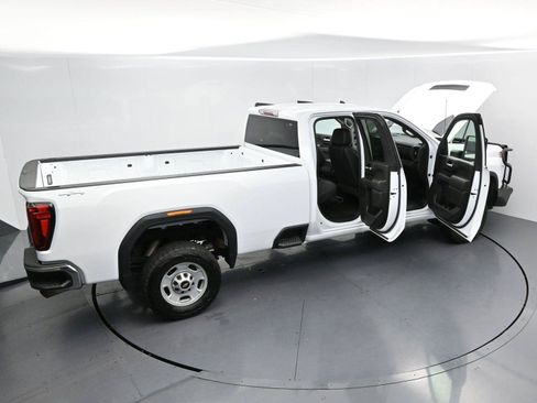 Used 2021 Chevrolet Silverado 2500 W/T w/ WT Convenience Package AWD/4WD image 36