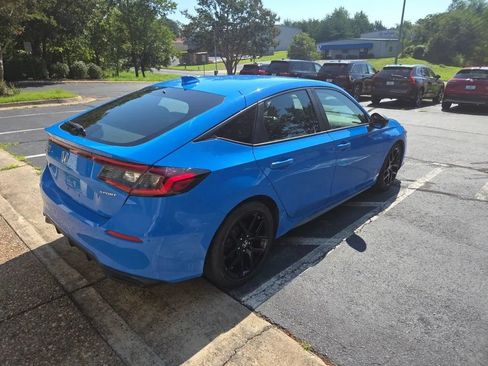 Used 2022 Honda Civic Sport image 3