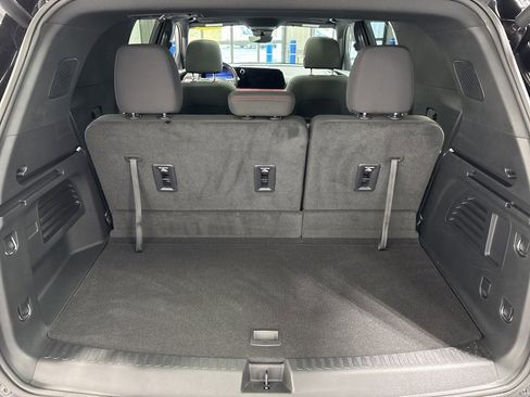 Used 2024 Chevrolet Traverse Z71 w/ Enhanced Driving Package image 40