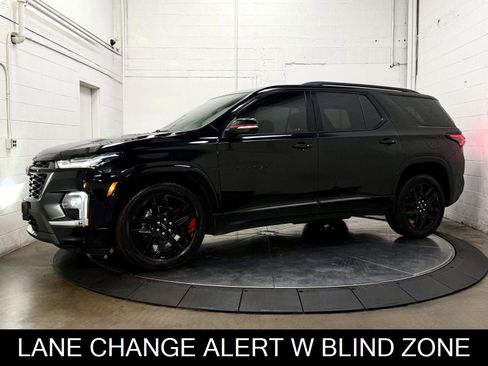 Used 2022 Chevrolet Traverse Premier w/ Redline Edition image 4