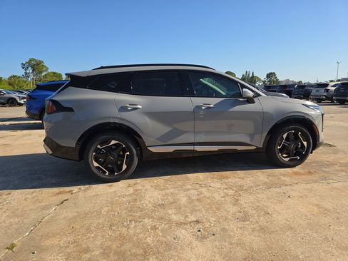 New 2026 Kia Sportage SX FWD image 9