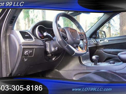 Used 2014 Jeep Grand Cherokee SRT image 2