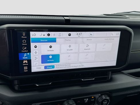 Used 2024 Jeep Wrangler Unlimited Sahara image 11