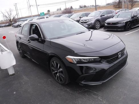 Used 2023 Honda Civic EX image 6