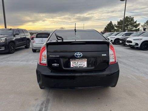 Used 2015 Toyota Prius Two image 9