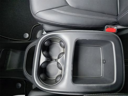 New 2026 Chrysler Pacifica Select w/ S Appearance Package image 15