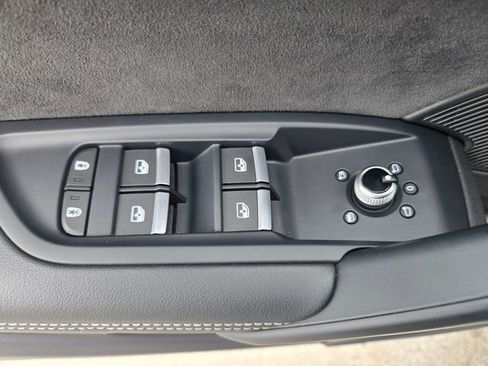 Used 2022 Audi Q5 e Prestige image 18