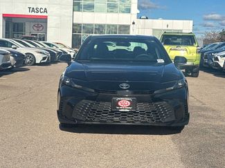 Used 2025 Toyota Camry SE video 2