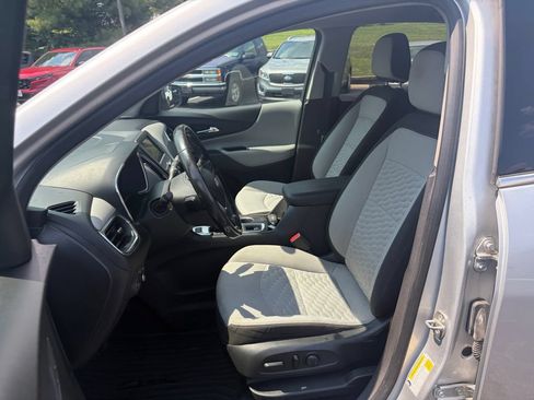 Used 2020 Chevrolet Equinox LT AWD/4WD image 16