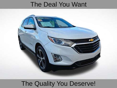 Used 2018 Chevrolet Equinox LT image 1