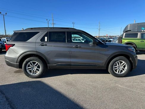 New 2026 Ford Explorer Active image 2