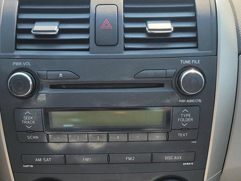 Used 2010 Toyota Corolla S FWD image 22