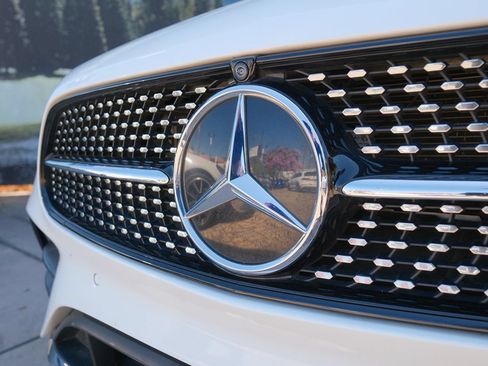 Used 2021 Mercedes-Benz E 350 Sedan image 45