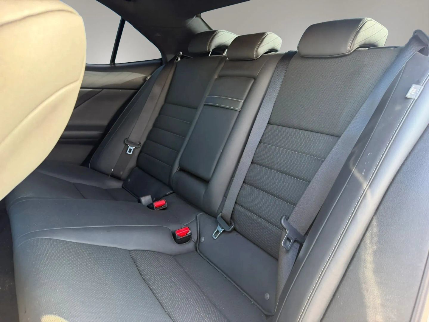 Used 2018 Lexus IS 350 F Sport RWD image 13