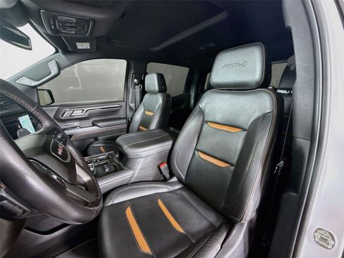 Used 2023 GMC Sierra 1500 AT4 w/ AT4 Preferred Package AWD/4WD image 9
