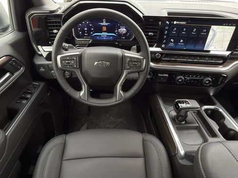 New 2026 Chevrolet Silverado 1500 RST w/ Dark Appearance Package image 11