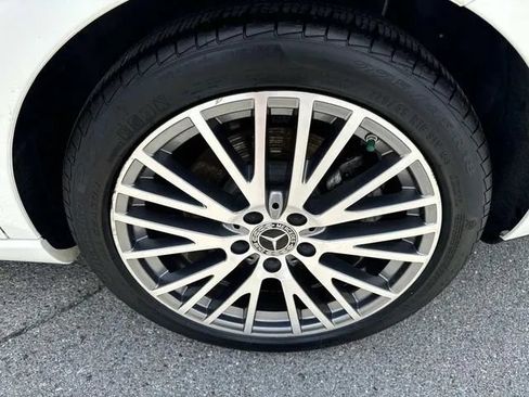 Used 2025 Mercedes-Benz CLA 250 4MATIC image 13
