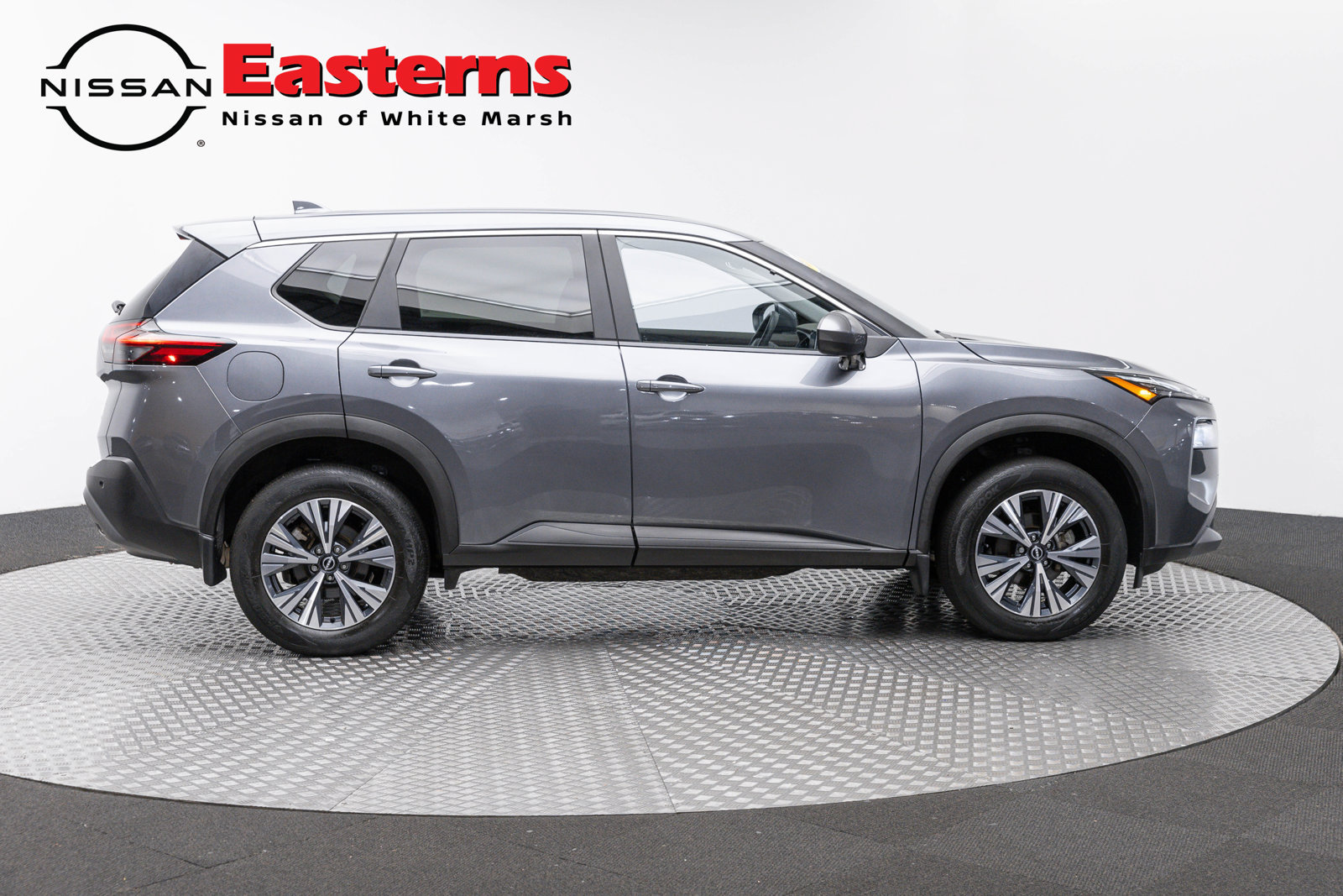 Used 2023 Nissan Rogue SV AWD/4WD image 4