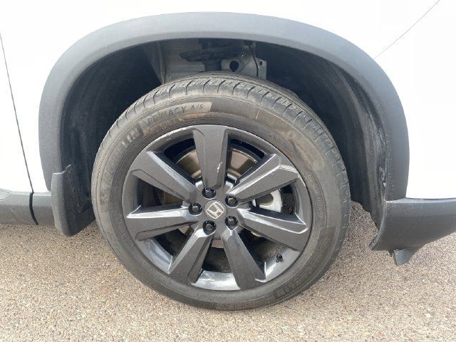 Used 2025 Honda Pilot Sport image 8