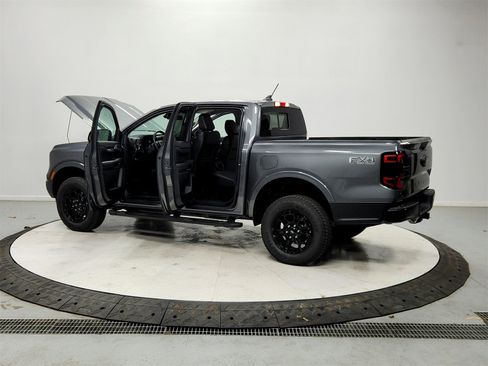 New 2025 Ford Ranger Lariat w/ FX4 Off-Road Package image 13