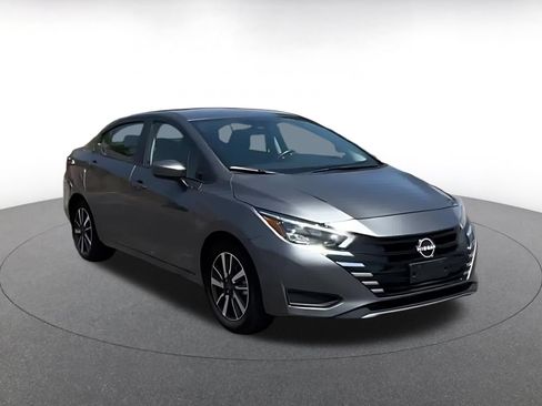 Used 2025 Nissan Versa SV FWD image 3