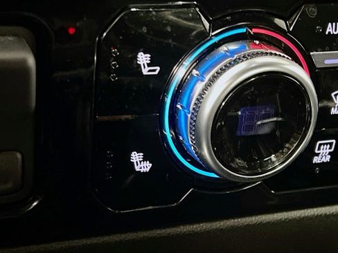 Used 2023 GMC Sierra 1500 Elevation w/ Preferred Package image 20